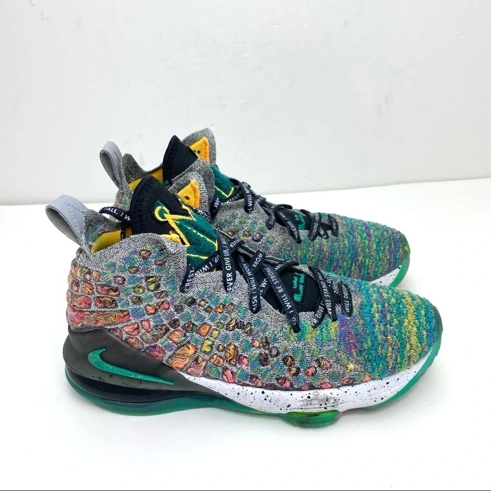 Nike LEBRON 17 Promise Knitted Sneakers in Green